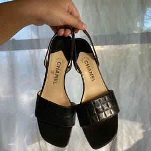 Vintage Black Lambskin Leather Chanel Chocolate Bar Sling Back Stilettos
